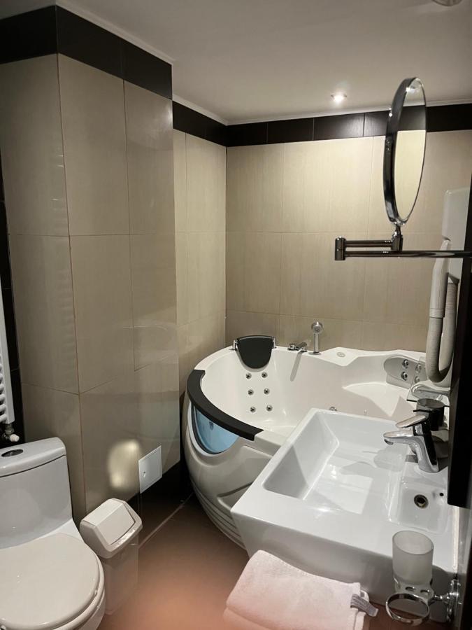 Large 2 Bedroom Soseaua Nordului Appartamento *