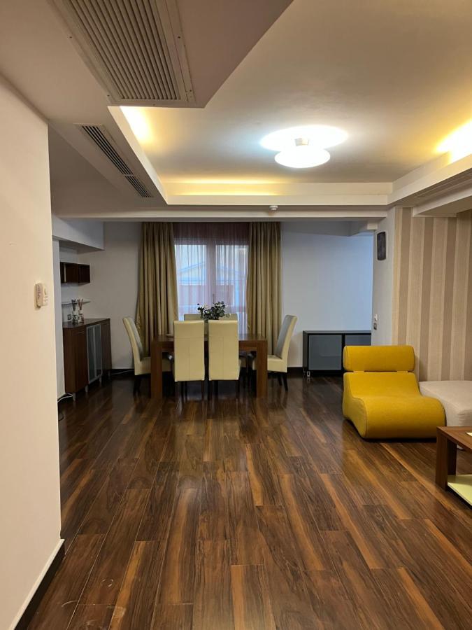 Large 2 Bedroom Soseaua Nordului Bucarest